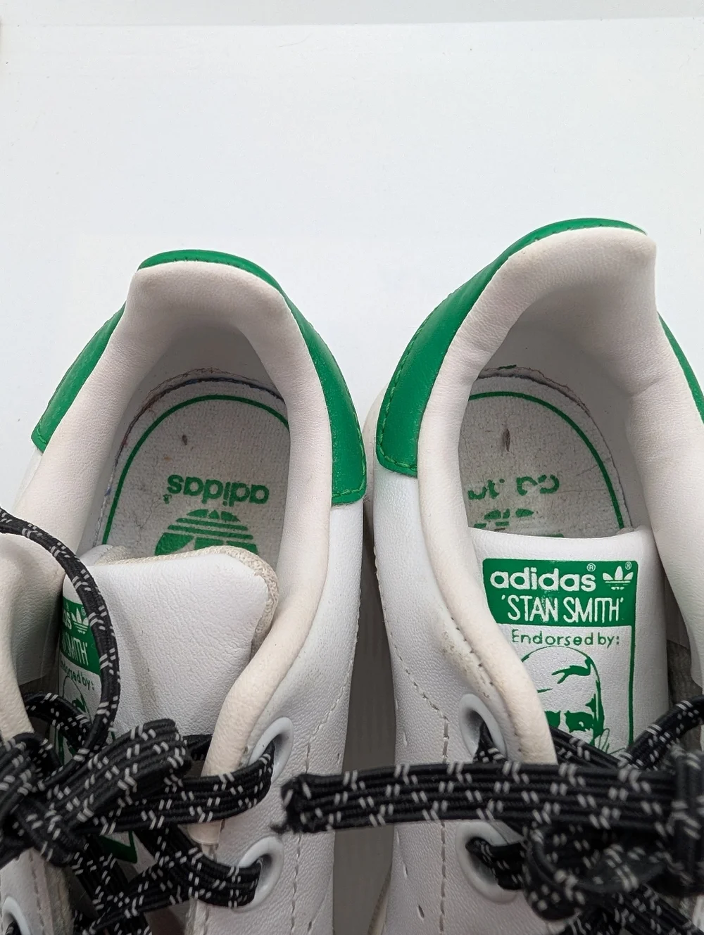 Kids Adidas Stan Smith Sneakers. Size 11 youth/toddler